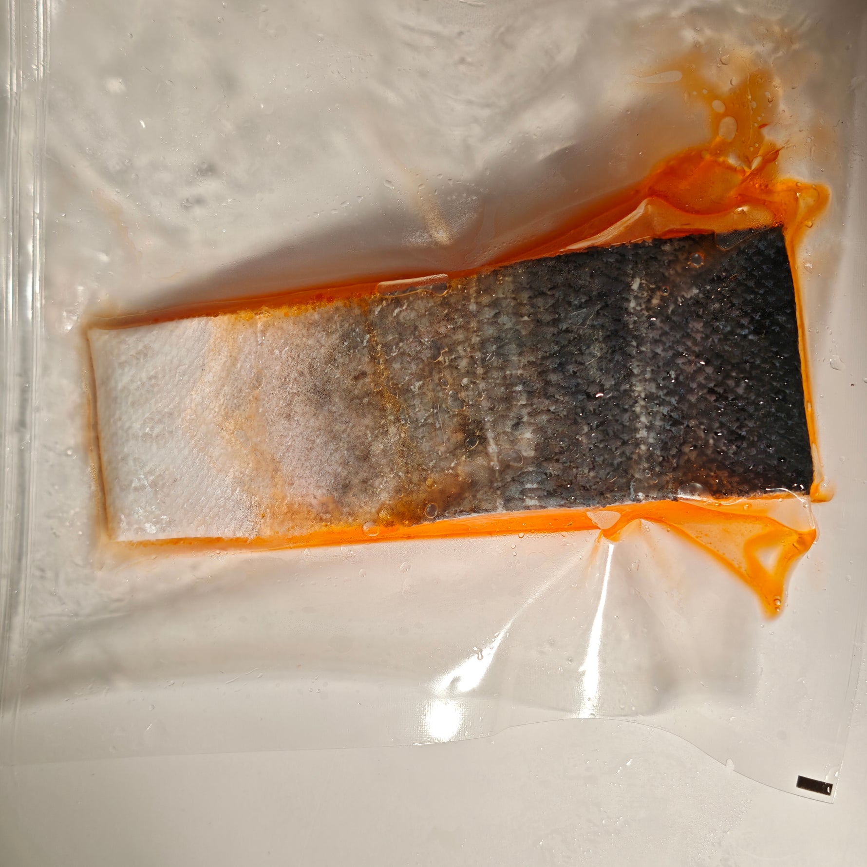 冻三文鱼块 SALMON FILLET PORTION